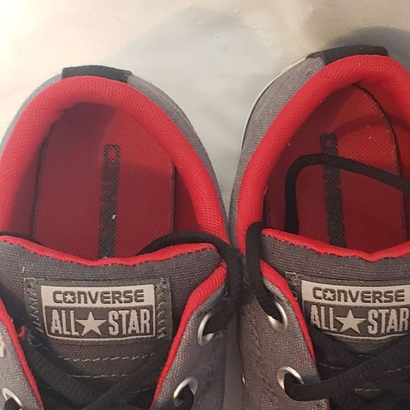 Converse All Star Gray Red Low Top Lace Up Junior Size 4 Womens 5.5 - Picture 3 of 6